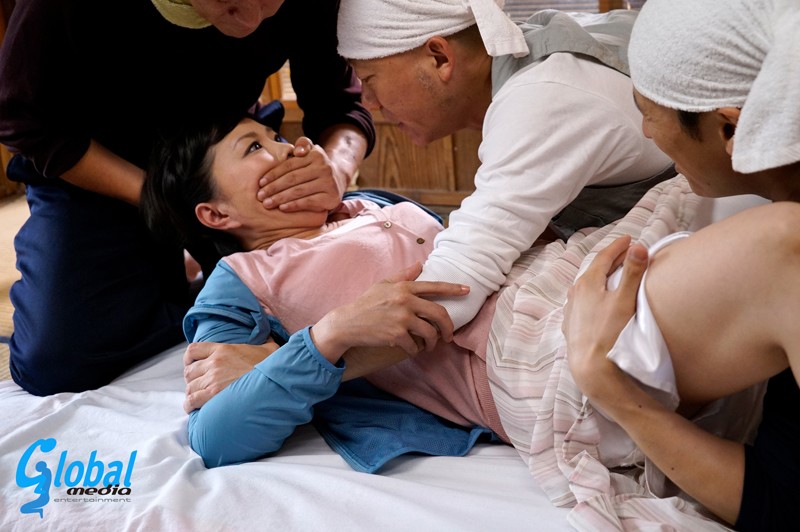 人妻捕鯨船 水着の五十路美熟女 大量潮吹きドキュメント 円城ひとみ円城ひとみ