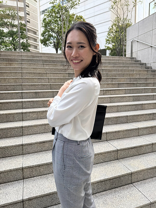 同僚を口説いてSEXするアカウント 今、狙っている同僚 三池小春三池小春