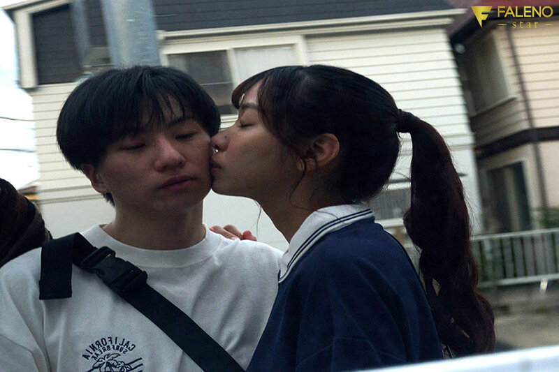 初めてできた彼女の巨乳に高鳴った性欲は朝を迎えても収まるはずはなく… 西園寺うた西園寺うた