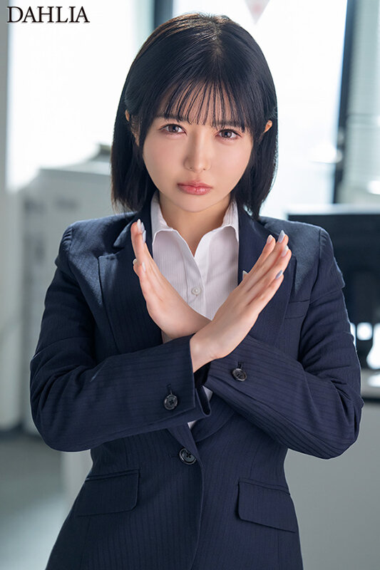 退職代行の実績No1の善場さんが、ブラック企業から罵倒されまくり号泣失禁お漏らしピストンで涙目でチ○ポ懇願することになりました。 善場まみ善場まみ（茉城まみ）