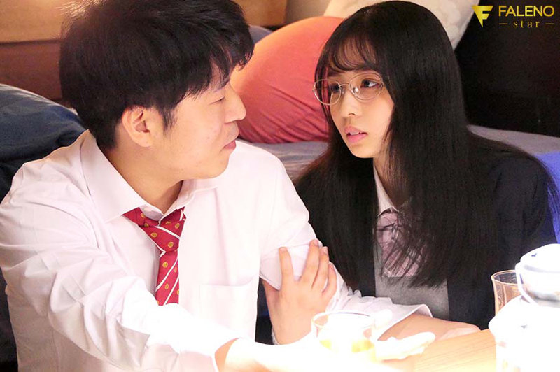 初めての彼女は物凄いむっつりスケベ尽きることない性欲で迫られ連続射精セックスし続けた青春の日々 時田亜美時田亜美