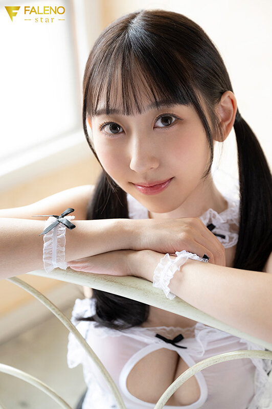 あどけないフェラチオからの容赦ない顔射 山下紗和山下紗和