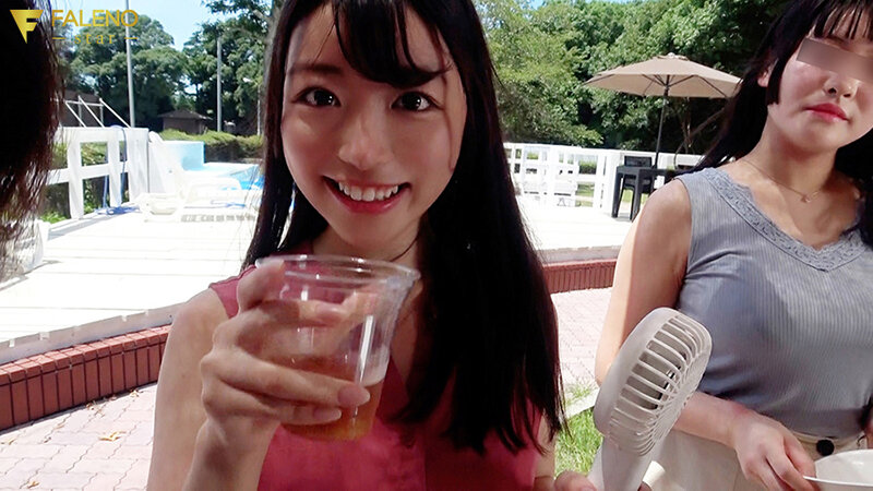 ヤリサーNTR 僕が参加できなかったサークルの夏合宿でヤリラフィーな連中の肉オナホにされていた彼女。 吉沢梨亜吉沢梨亜