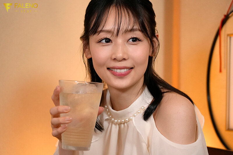 「始発出るまでウチいてもいいよ？」終電後に友達の彼女から甘～いお誘い…部屋着から見えるノーブラ乳首を前にダメだとわかりながらも朝までヤりまくりイチャラブSEX！！ 時田亜美時田亜美