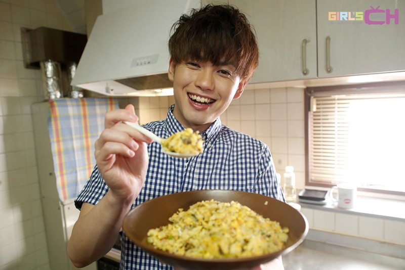 長瀬広臣がお客様のエッチなリクエストを1日中叶えちゃいます！！葉月もえ・黒川すみれ