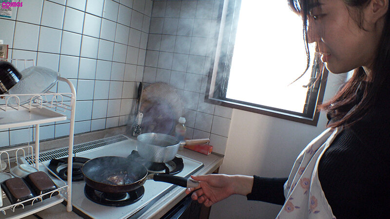 料理も洗濯もまともに出来ないドジで不器用なセフレ（人妻）ですが…実はとても優秀なハイスペック肉オナホなんです。 わかさん（26歳）