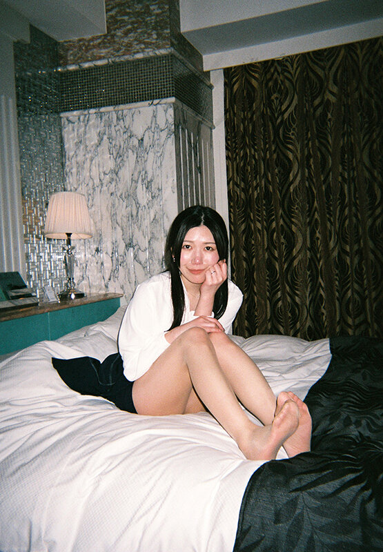 会社の飲み会で酔いつぶれた同じ部署の戸川なみさんをラブホで休ませたら酔った勢いで襲われて少し寝たら正気に戻ったけどSEXの気持ち良さが忘れられず翌朝まで何度も精飲と中出しをした戸川なみ