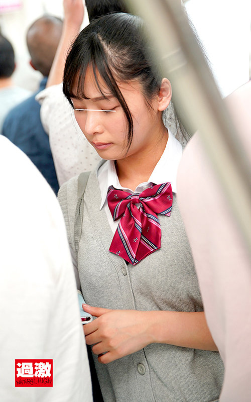 ミニスカJ○痴● 短いスカートをめくってバックから犯りまくれ！