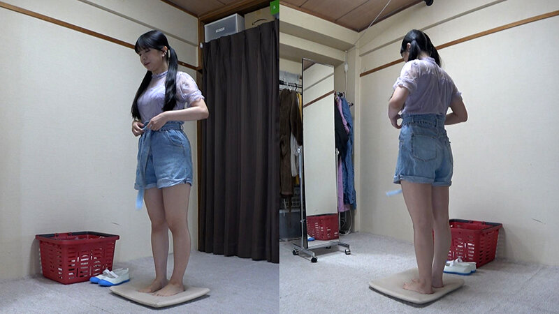 皐月ゆら ムチムチ美尻 神ブルマ 美少女やぽっちゃり娘らにピチピチブルマ＆体操着を着せ、ハミパン、ムレムレワレメを毛穴まで見えるほどの超ドアップ接写！さらに尻コキ、着衣お漏らし放尿やブルマぶっかけ等ブルマ好きに送る完全着衣フェチAV皐月ゆら