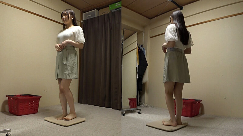 及川莉央 濡れてテカってピッタリ密着 神スク水 可愛い女子のスクール水着姿をじっとりと堪能！着替え盗撮から始まり貧乳から巨乳にパイパン、ハミ毛、ジョリワキ等のフェチ接写やローションソーププレイやスク水ぶっかけ等を完全着衣で楽しむAV及川莉央