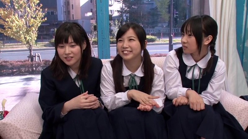 修学旅行生がマジックミラー号でデカチン初体験 大人のズル剥けチ○ポをみんなで測って、起たせて、恥ずかしいけど大興奮！…では終わらず自由行動中にセックスしちゃう女の子も！先生には内緒◆