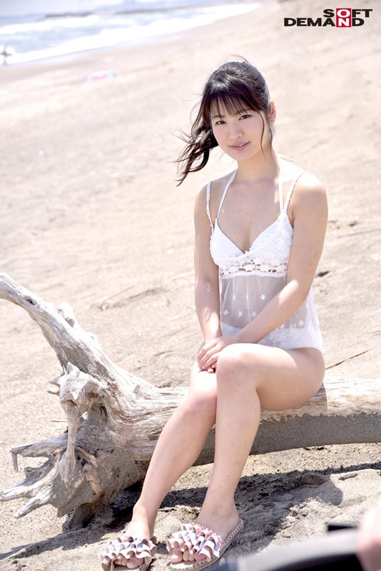 マジックミラー号 真夏の海岸で見つけた10代水着美少女に童貞のフリした絶倫男が激ピストン！！ 何度イっても無視しガン突き再開！イったあとのマ○コはキュッと締まってエビ反り真正中出し4