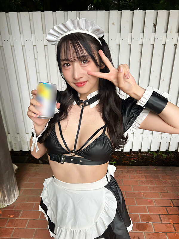 六本木のハロウィンで見つけたパリピが挑戦！巨乳の彼女が何をされても我慢できれば100万円ノーリアクションゲーム！巨乳メイドちゃん