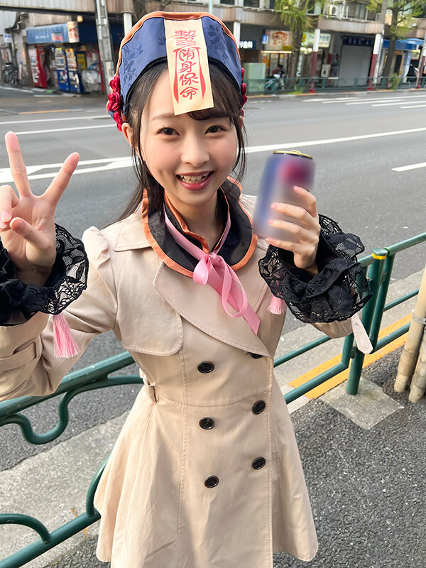 六本木のハロウィンで見つけたパリピが挑戦！巨乳の彼女が何をされても我慢できれば100万円ノーリアクションゲーム！エロキョ●シーちゃん