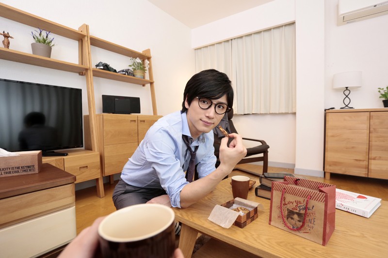 【VR】「お前、俺のこと好きだろ？」憧れの上司の逆トラップエッチにとろける◆有馬芳彦「人気エロメン有馬芳彦に、クールに押し倒されちゃうVR」