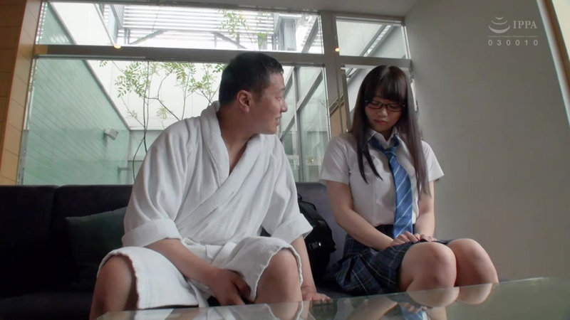 娘に喰わせてもらってます。 斎藤まりな斎藤まりな