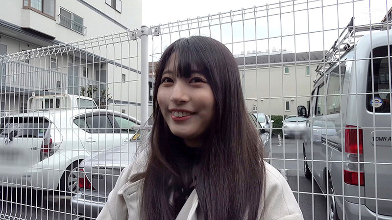 聖水痴女 男に小便を飲ませる事に興奮しちゃう性癖を拗らせたお姉さん