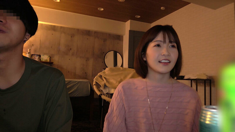 終電逃した幼馴染と念願の初SEXするもヤリチン男に速攻喰われて絶頂します