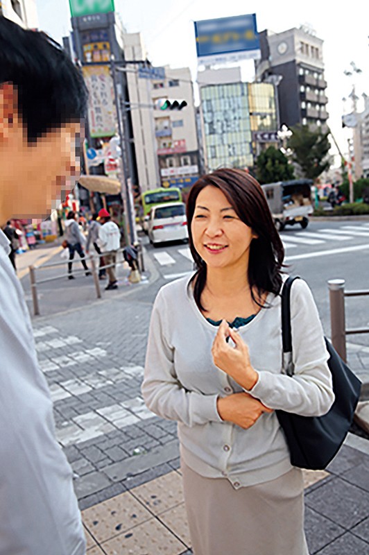 おばさんと呼ばないで 淫乱熟女全集 16人4時間 あなたのオチ○ポくださいな