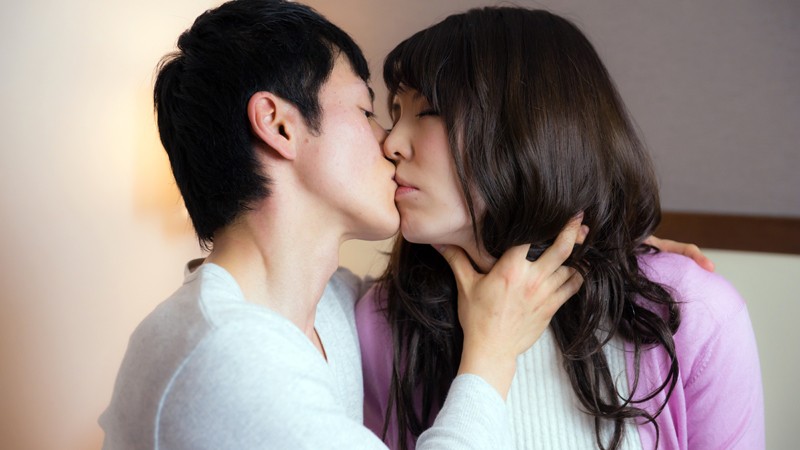 熟女ナンパ久々に花開く密室の素顔20人4時間2