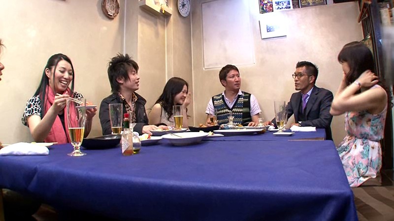 40代熟女をじらす必勝合コン！！2 盛り上がっても盛り上がらなくてもヤレるかも！？「お持ち帰られ」に興味津々な若作り美熟女達！