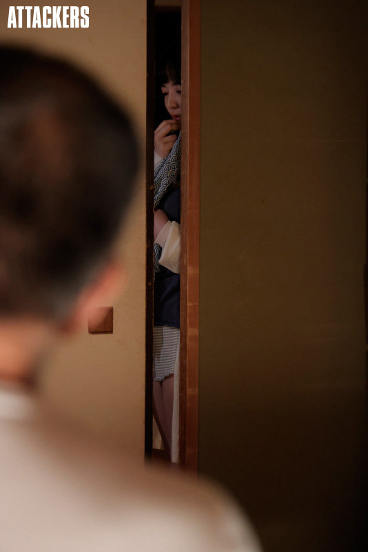 義父のオナニーを覗き見てしまった私。 三宮つばき三宮つばき