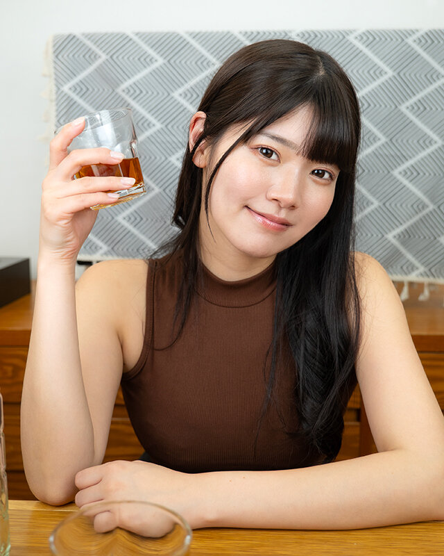 【VR】気軽に話せる唯一の女友達が無防備な姿で寝ているのを見ていたら友情よりも性欲が勝ってしまい… 美木ひなの美木ひなの