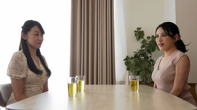 人妻レズ覚醒 ～仲良し夫婦のスワッピングから始まる人妻同士のレズSEX！！～紗々原ゆり・白河花清