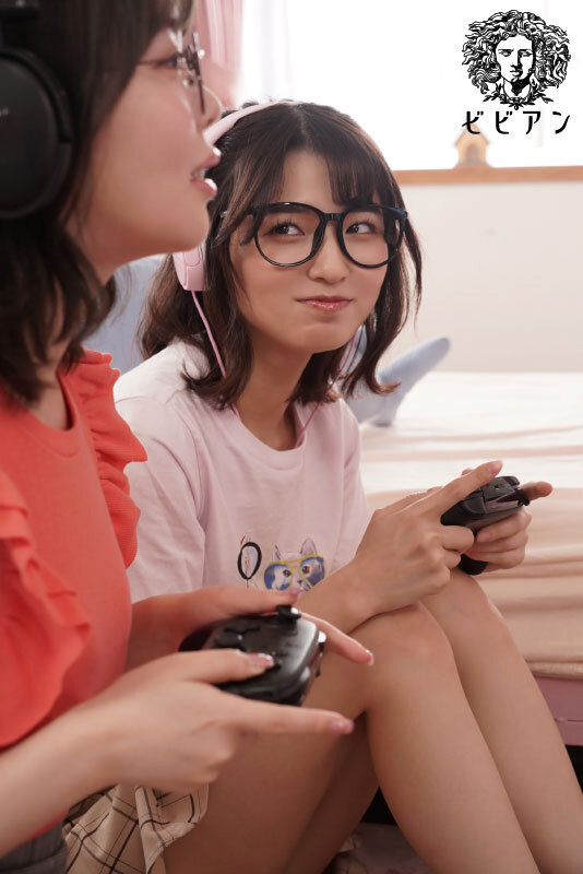 オタク女子会レズビアン SEXの快感にハマったゲーマー女子が無課金でイキまくり絶頂コンティニュー超乱交！ 倉本すみれ 百瀬あすか 市井結夏 姫野らん倉本すみれ・市井結夏・姫野らん