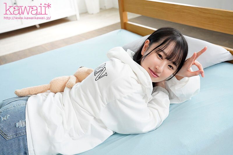 初めて知る絶頂の世界。潮吹き、のけ反り、ガクガク痙攣でイッてイッてイキまくり！ 川上しずく川上しずく