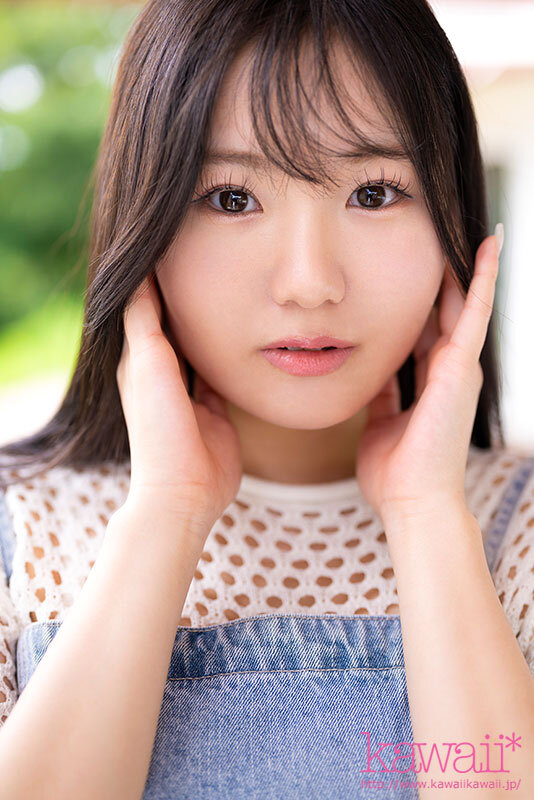 特技はノドマチオ（喉奥絞めフェラ）と杭打ち騎乗位 武器はモッチモチの白柔肌とGcupおっぱい「わたし、AV女優になれますか？」あどけない童顔美少女が目をキラキラ輝かせてAVデビュー 宮瀬るか宮瀬るか