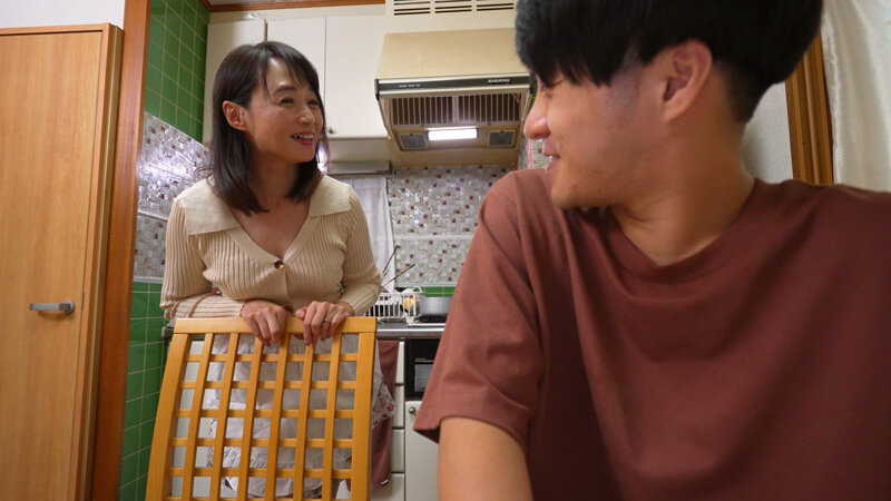 引き篭りのボクを毎日SEXで誘惑して立ち直らせてくれた義母6 安野由美安野由美