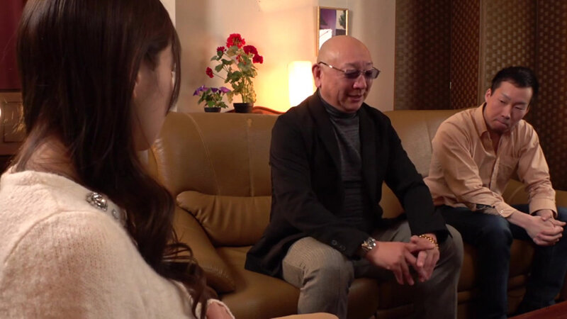 コスプレ地獄に引き摺り込まれた応募メイド 一条みお一条みお