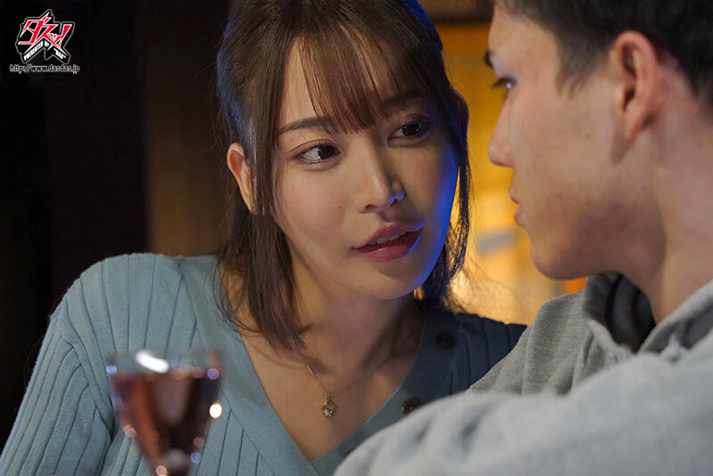 「もう全部夢だから」酔った勢いで浮気セックスしたバイト先の先輩に何度も中出しした最後の夜。 七瀬アリス七瀬アリス