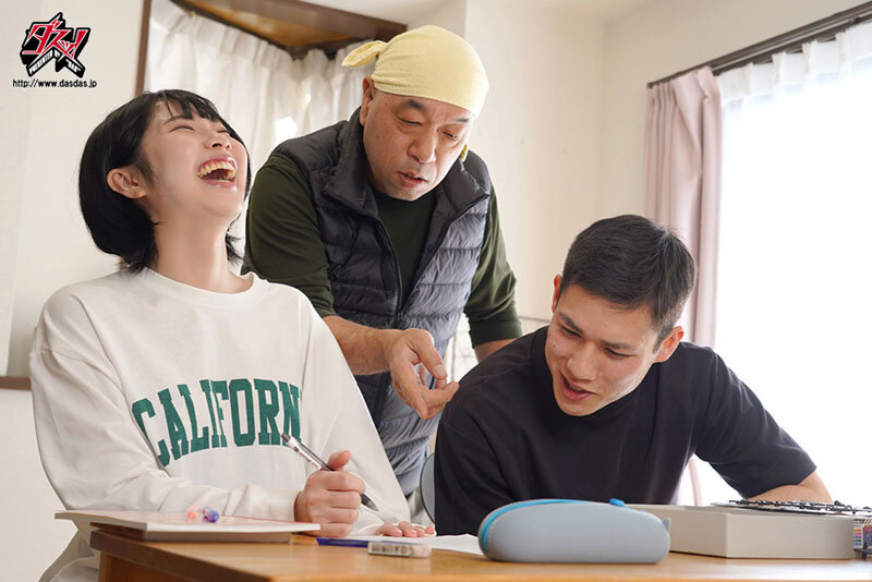 ボーイッシュなくせに身体発達しすぎだろ。無防備に乳肉を見せつける妹に欲情してしまった僕。 桃瀬ひまり桃瀬ひまり