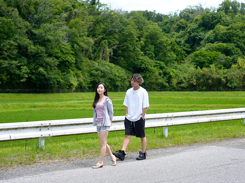 全国大会の応援で無人化した町に居残り2人だけ 今は人妻になった元カノと燃え上がり3日間不倫ハメしまくった 月野かすみ月野かすみ