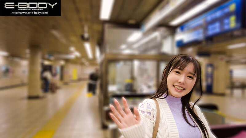 初めて出来た彼女を脱がしたら… 着衣から想像できない物凄いスリム美巨乳 大興奮の僕は性欲尽きるまでハメまくった 五日市芽依五日市芽依