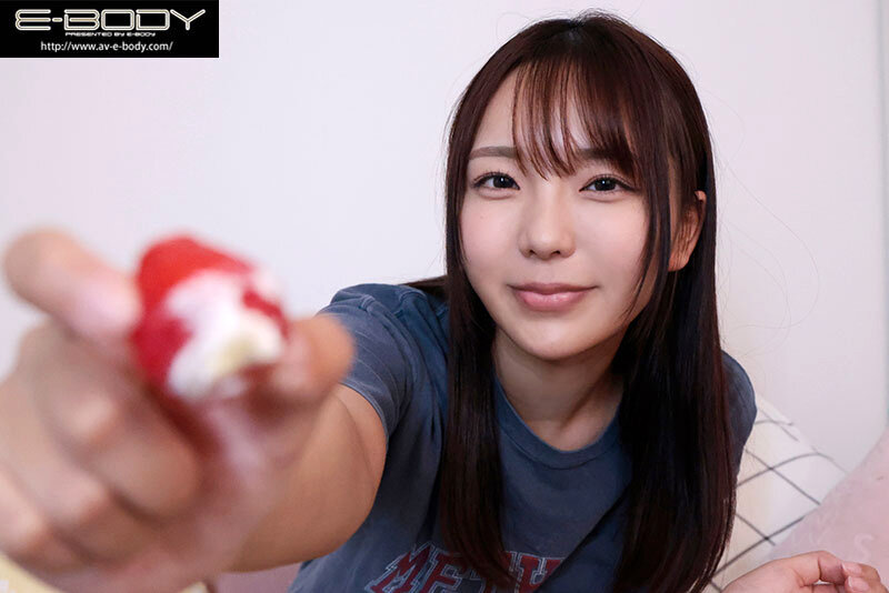 ヤリ部屋で雑にモミ犯●れてアへ笑顔でピースしてるなんてどうかしてるぜ 大好きな巨乳彼女が大学サークルの男達にノリノリで寝取られて… 莉々はるか莉々はるか