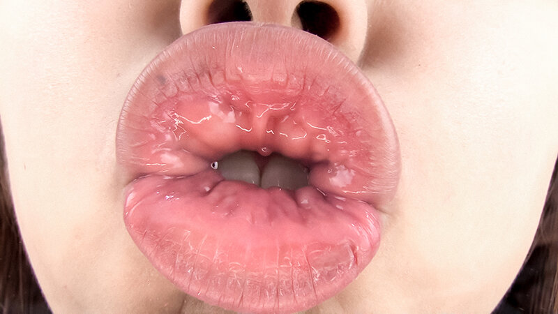 濃厚密着バーチャル接吻武藤つぐみ・咲羽優衣香・水谷杏