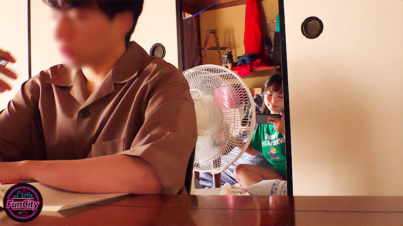 合算10発抜き！！親の再婚でできた義姉は喪女！だらしないのにエロすぎる無防備巨乳な姉に杭打ち中出しされた僕…星乃夏月星乃夏月