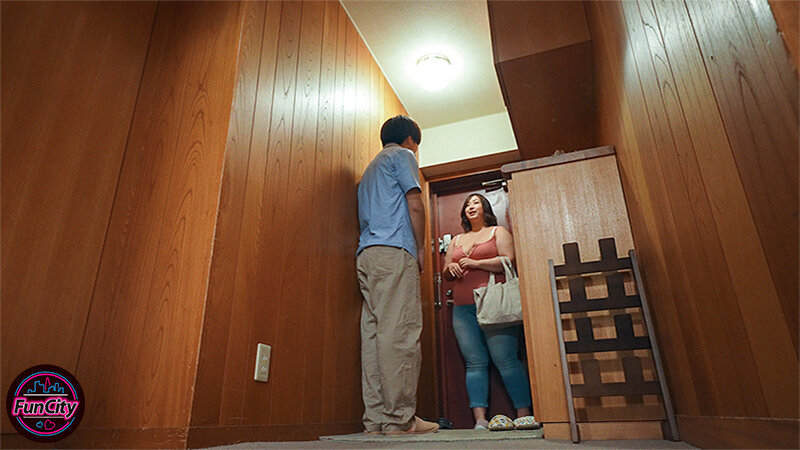 漫画みたいな爆乳とデカ尻で挑発してくるパート家政婦 むっちり太腿のヤリマンボディに我慢できず… 藤沢麗央藤沢麗央