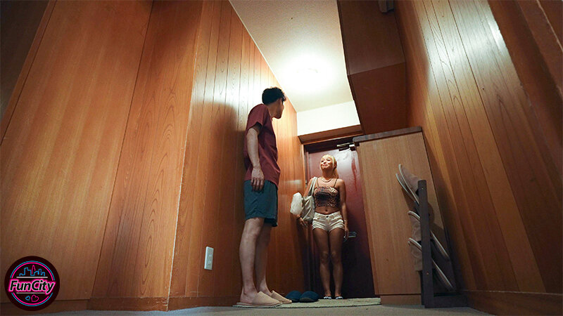 汚部屋住みの淫キャにも優しい日焼けギャルは… デカ尻で挑発してくるパート家政婦 蘭華蘭華