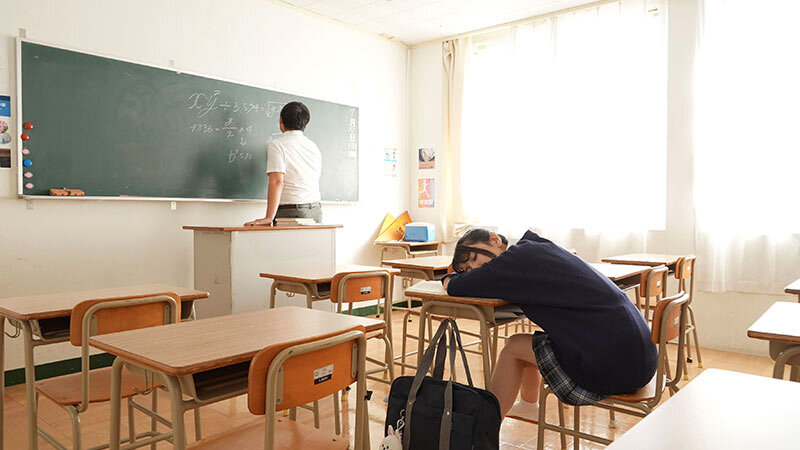 ねっとりベロチューと乳首舐めで誘惑 涎だらだら淫舌フェラで教師を沼らせる痴女J系 倉木しおり倉木しおり