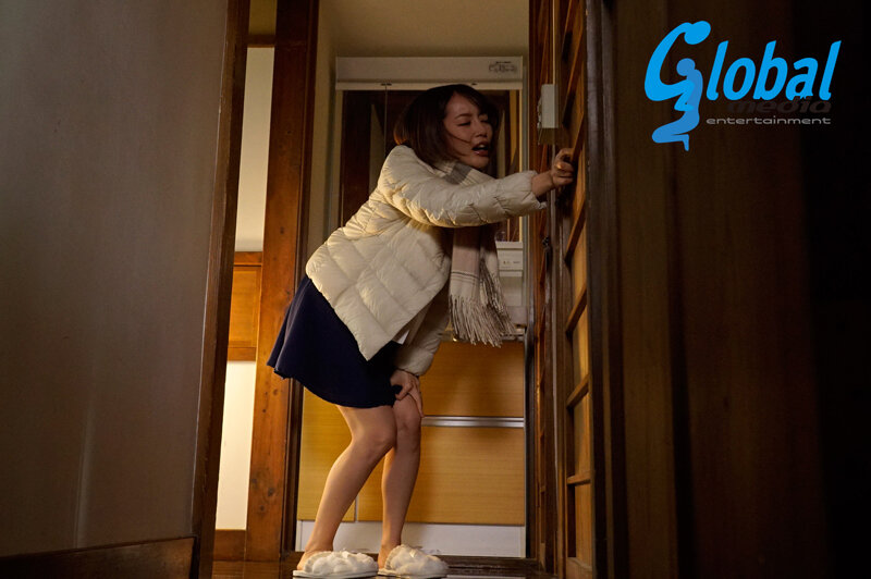 緊縛調教妻 欲求不満を見抜かれ助平な義父に開発された若妻。失禁とSMに快楽を覚え開花していくドMな性癖 美咲かんな美咲かんな