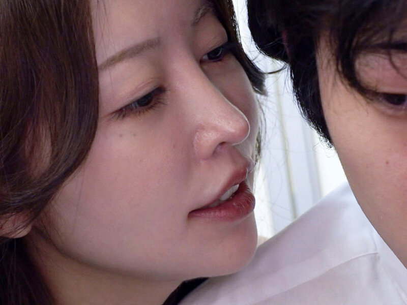 「貴方にはスローなお仕置きが必要ね…」タイパを気にし過ぎるせっかち新人の僕は、日向子先輩の焦らしフェザー指コキでゆっくり暴発教育させられた…。 森日向子森日向子