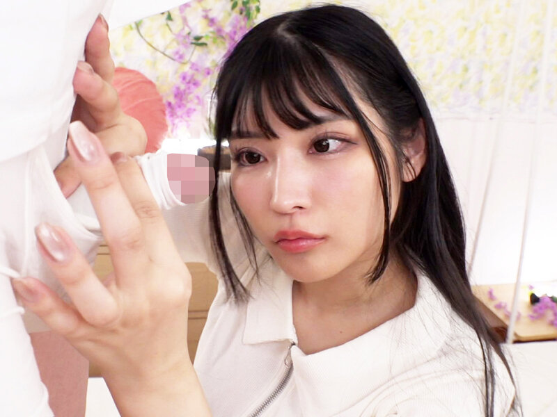 「亀頭なら浮気にはなりません…」商品開発部で彼女の妹・さくらちゃんに試作品の象さんパンツを履かされた僕は、飛び出た亀頭をアヒル口吸引フェラチオされてビュルビュル射精し続けました…。 胡桃さくら胡桃さくら