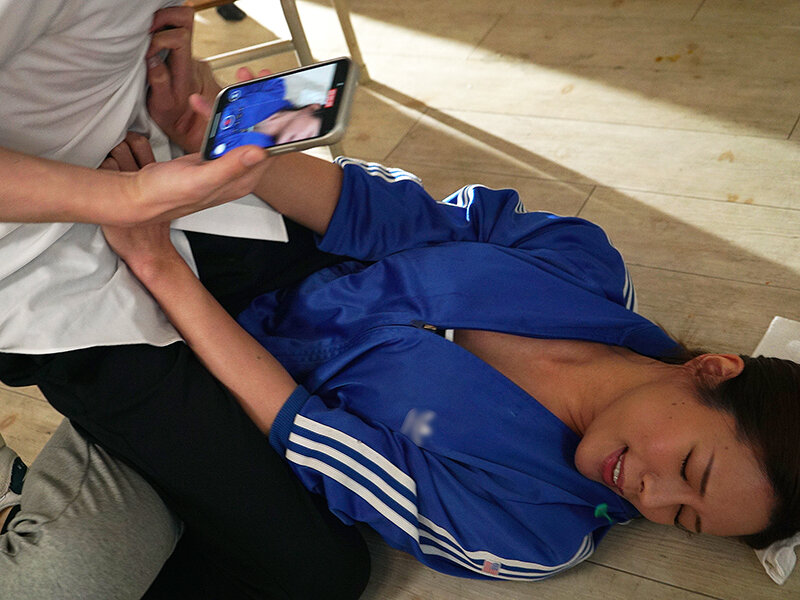 鍛え上げられた美しいマッスル筋肉BODYの体育女教師をイラマ中出し輪●レ×プ！ 都月るいさ都月るいさ