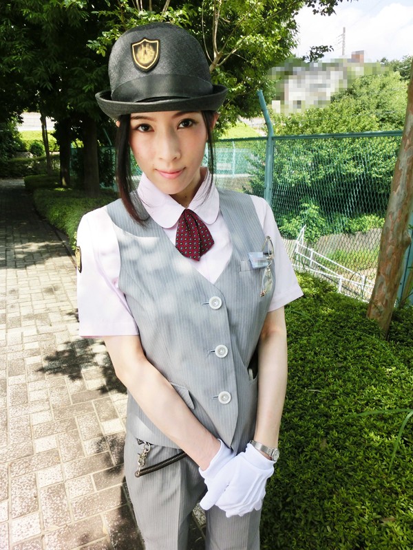 現役美人駅員がAVデビュー