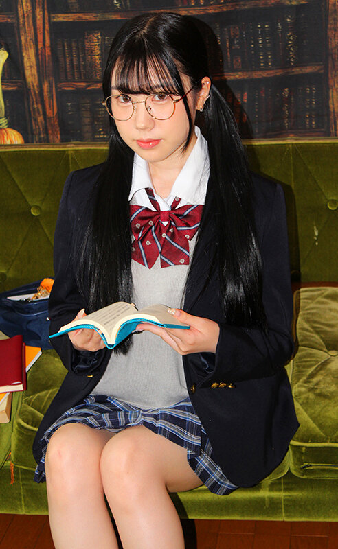 巨乳図書委員のむっつりオナホちゃん 栗畑なずな栗畑なずな