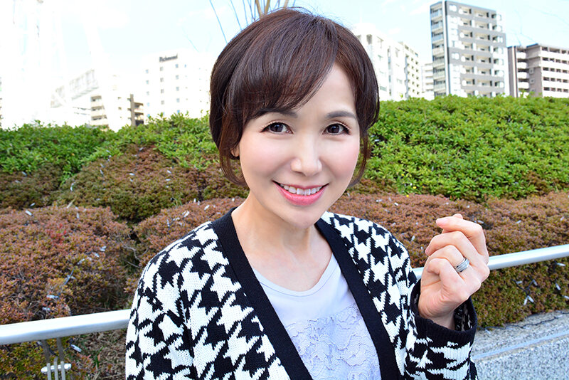 【個人・六十路】奇跡の還暦妻60歳。青年との濃厚交尾で四半世紀ぶりの絶頂を体験しタガが外れ中出し懇願